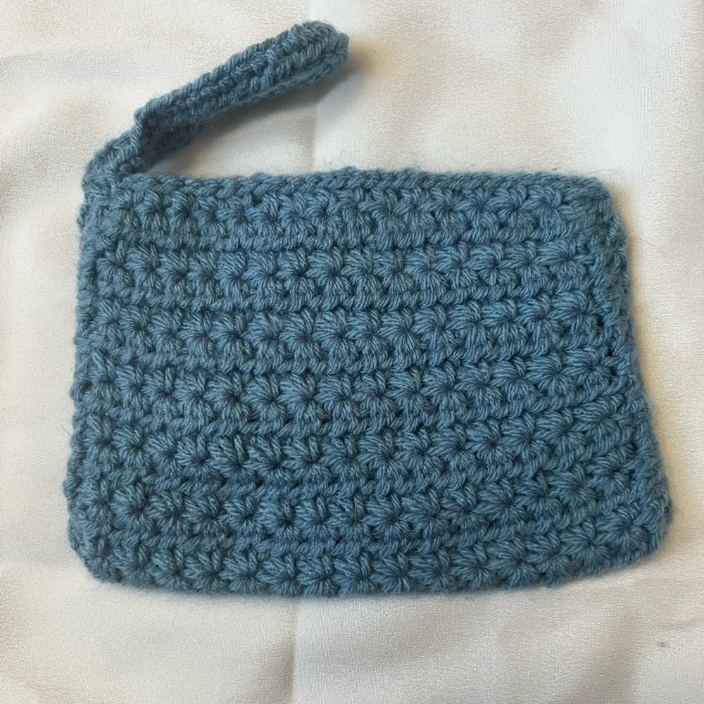 Handmade knit double clasp wristlet